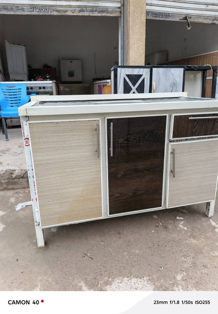 كاونتر نضيف تفصال ٣٢٥ حي الرئاسة ***********
