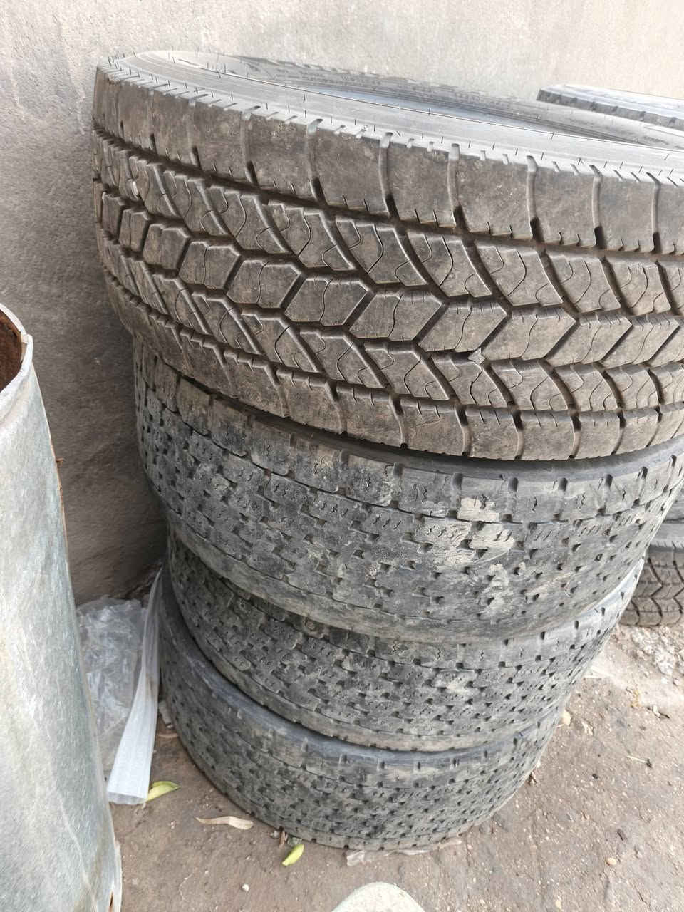 سلام عليكم  تايرات ياباني اصلي 4ازواج
75 فقل 
***********
