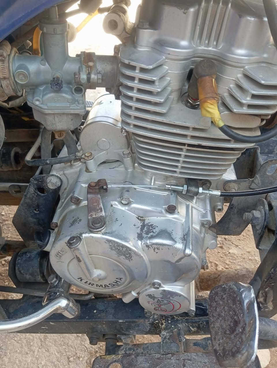 ستوته للبيع بسعر مليون ونص وبيها مجال الشاصي 19 والمكينه 21 ما مفتوحه مال شغل يعني فول نضافه الرقم *********** هاذا رقمي
