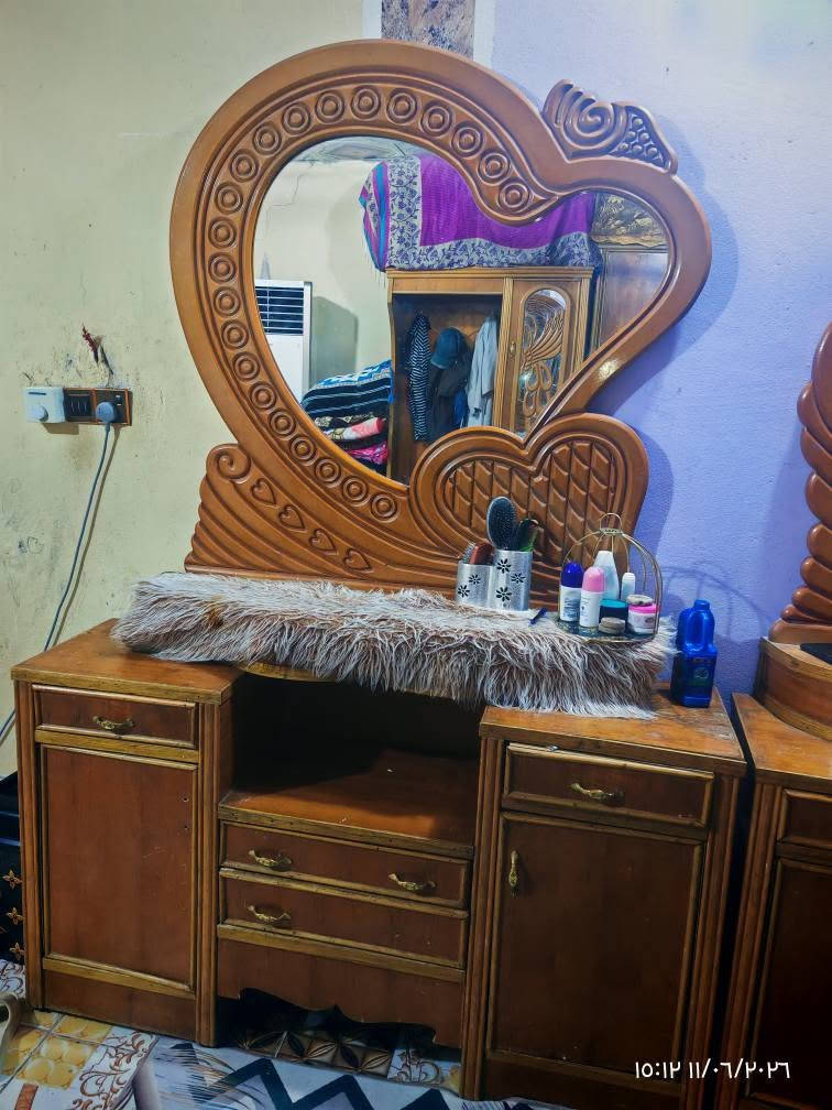 غرفة اخشاب للبيع بسعر مناسب للاستفسار *********** عمارة, ميسان
