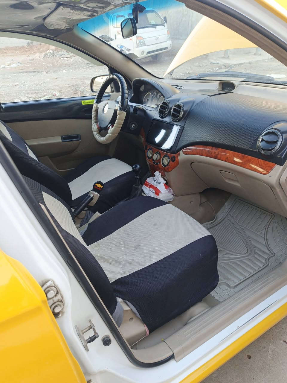 اڤيو 2009 بدون ضرر رقم سطره هيئه غرامات صفر كاربون بانزين طخم تاير  كير محرك شرط السعر قفل60 ***********
