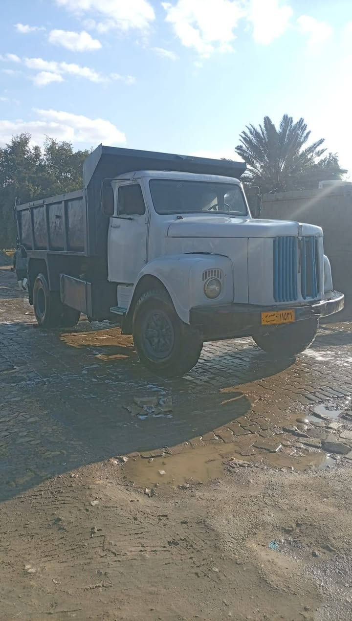 السلام عليكم سكانية لبيع 111 موديل 79 رقم بابل اصفر تحويل ثاني يوم مكينة 112 جديدة كير 5/5 112 
جاهزة العمل السعر 6 ملاين مكانهة بغداد
 الرقم ‏‪0783 203 1585‬‏////‏‪0777 583 2617‬‏
