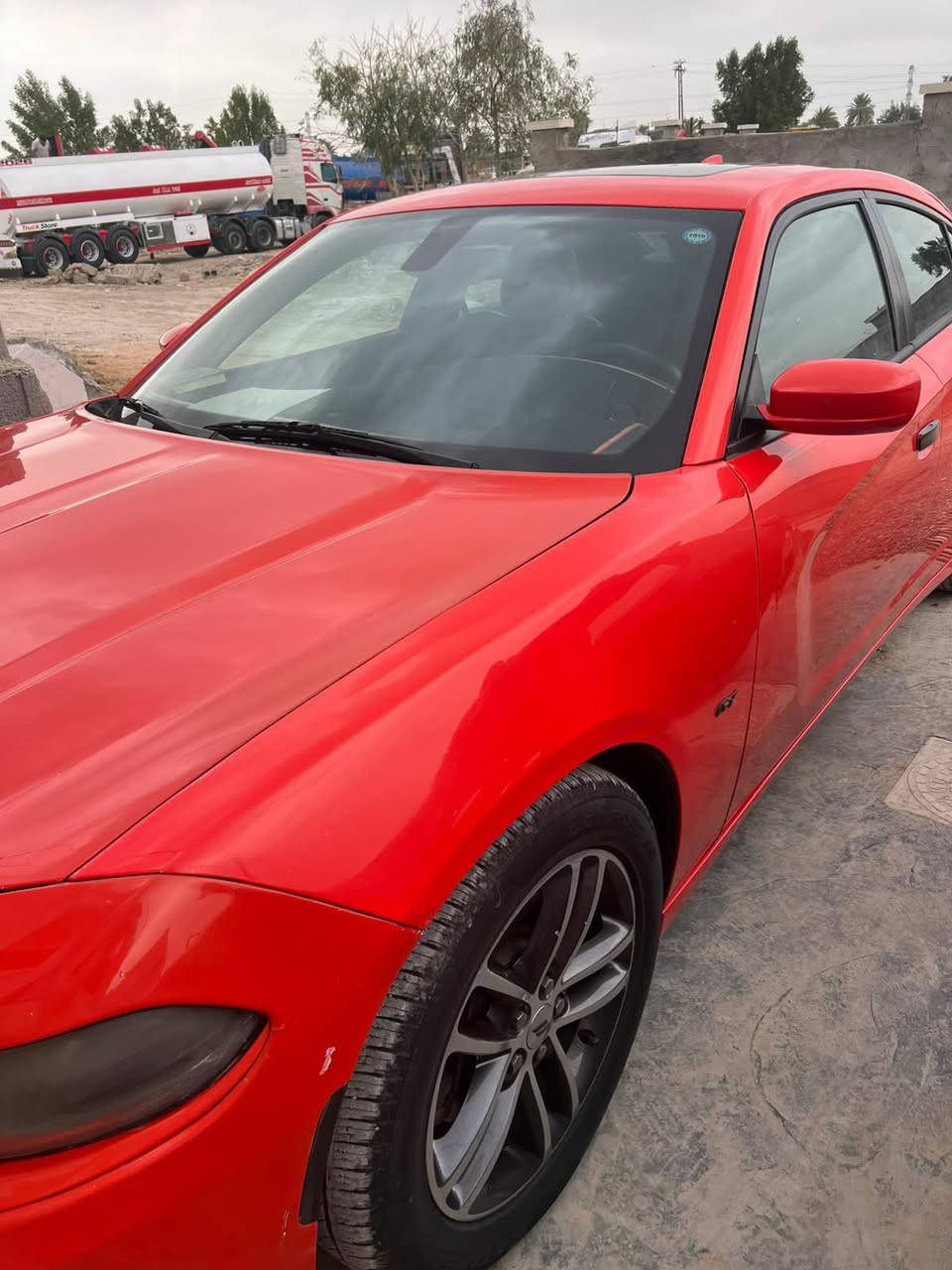 السلام عليكم 
يالله جارجر الون برتقالي 2018
SXT
3.600
السيارة فول 
فتحه 
شاشه جبيره
ستخدام شخصي 
حادثه موضح ب صوره 
بدون دواخل 
المكان بغداد 
 السعر 185 بيه مجال حك الجيه 
الاستفسار ‭٠٧٧٢ ٨٣٩ ٦٨٠٤‬
