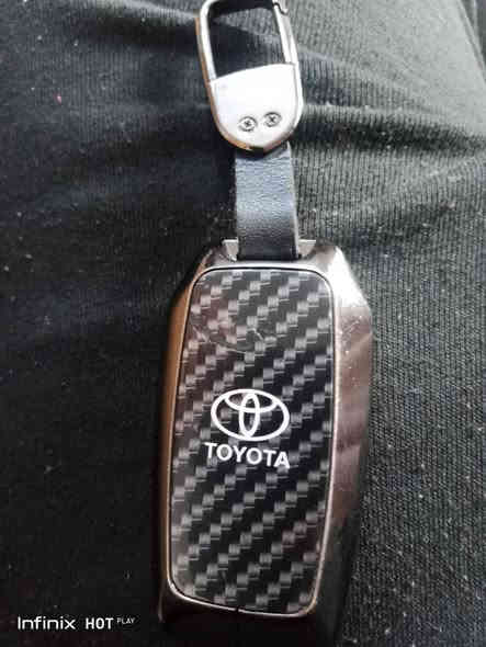 ---
📢 إعلان بيع بصمة كورولا أصلية

للبيع: بصمة Toyota Corolla أصلية

الحالة: نظيفة جداً – بدون أي مشاكل

النوع: بصمة أصلية (OEM)

العملة: تنفتح وتنسد بدون أي تأخير

السعر: 100,000 دينار قابل للتفاوض البسيط

المكان: … (السيدية)

ملاحظة: suitable لكل سيارات كورولا حسب البرمجة، وماكو أي ضرر بيها.

للاستفسار  ***********
