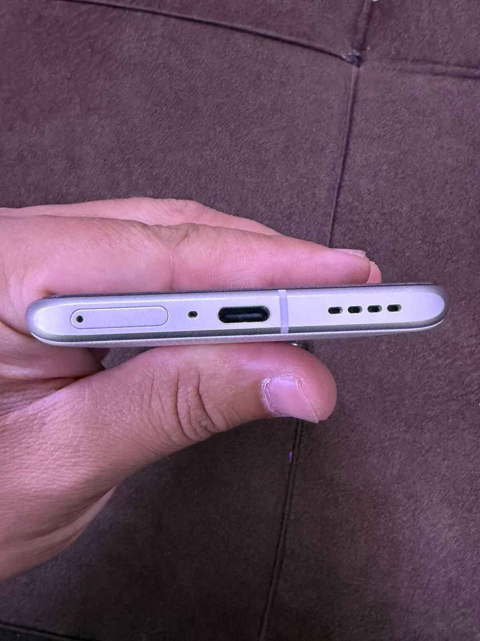 للبيع او المراوس حسب الرغبه واخذ فرق(اريد فرق)
ريلمي Gt2Pro ذاكره256/12 دبل شريحه بدون ملحقات فقط حافظه ولاصق شاشه مواصفاته معروفه معالج سناب دراكون 8جين1 بطاريه5000 يدعم الشحن 67واط كامرته50ميكا بكسل من سوني وبي خاصية تصوير الميكروسكوب تصوير فيديو 60هيرتز 4k الجهاز نظافه95% عدا الشخط الصغير الي بالشاشه
السعر 300 وبي مجال ويرهم مراوس بجهاز اقل منه واخذ فرق
مكاني بغداد البلديات بغداد, العراق


**إذا كنت صاحب هذا الإعلان وتريد حذفه لأي سبب، رجاءا أرسل رسالة إلى الدعم الفني**