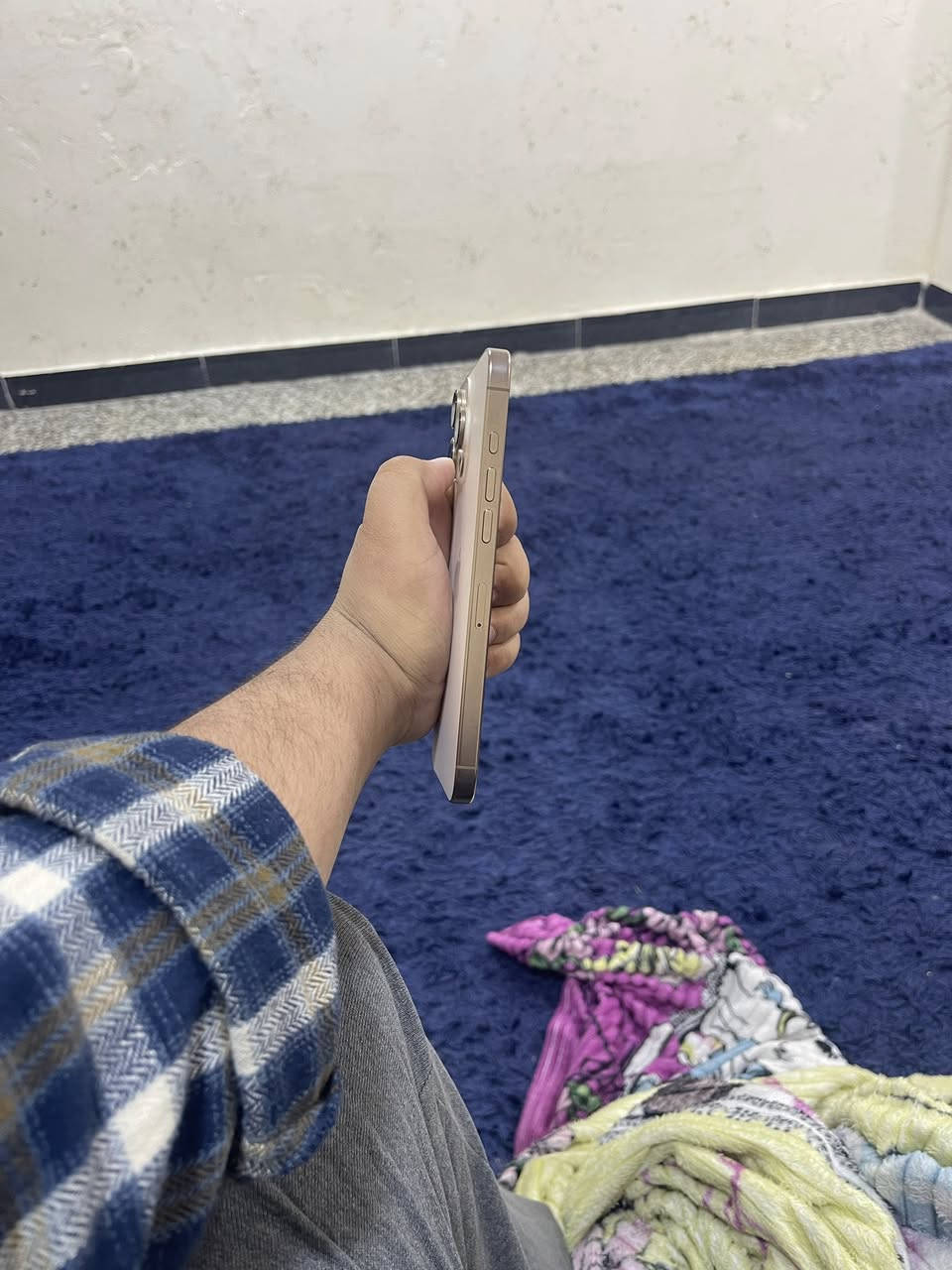 السلام عليكم جهاز16 برو ماكس شرق اوسط اعتبرة جديد فاتحة من الكارتون شرق اوسط كامل ملحقات بطارية 98 خيال مال زلغ مبي ذاكرة 256 كلة شغال وممبدل شي مكاني بغداد بعدة داخل الضمان السعر 1400 بي مجال بسيط 
***********
