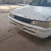 کرۆلا تۆماتیک  مۆدیل 2000 سیارە کە مالی فە قیرە زۆر خاوێنە   بێ مە سرە...