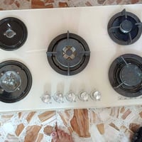 طباخ ٥ عيون • مستعمل شهر • نار قوية