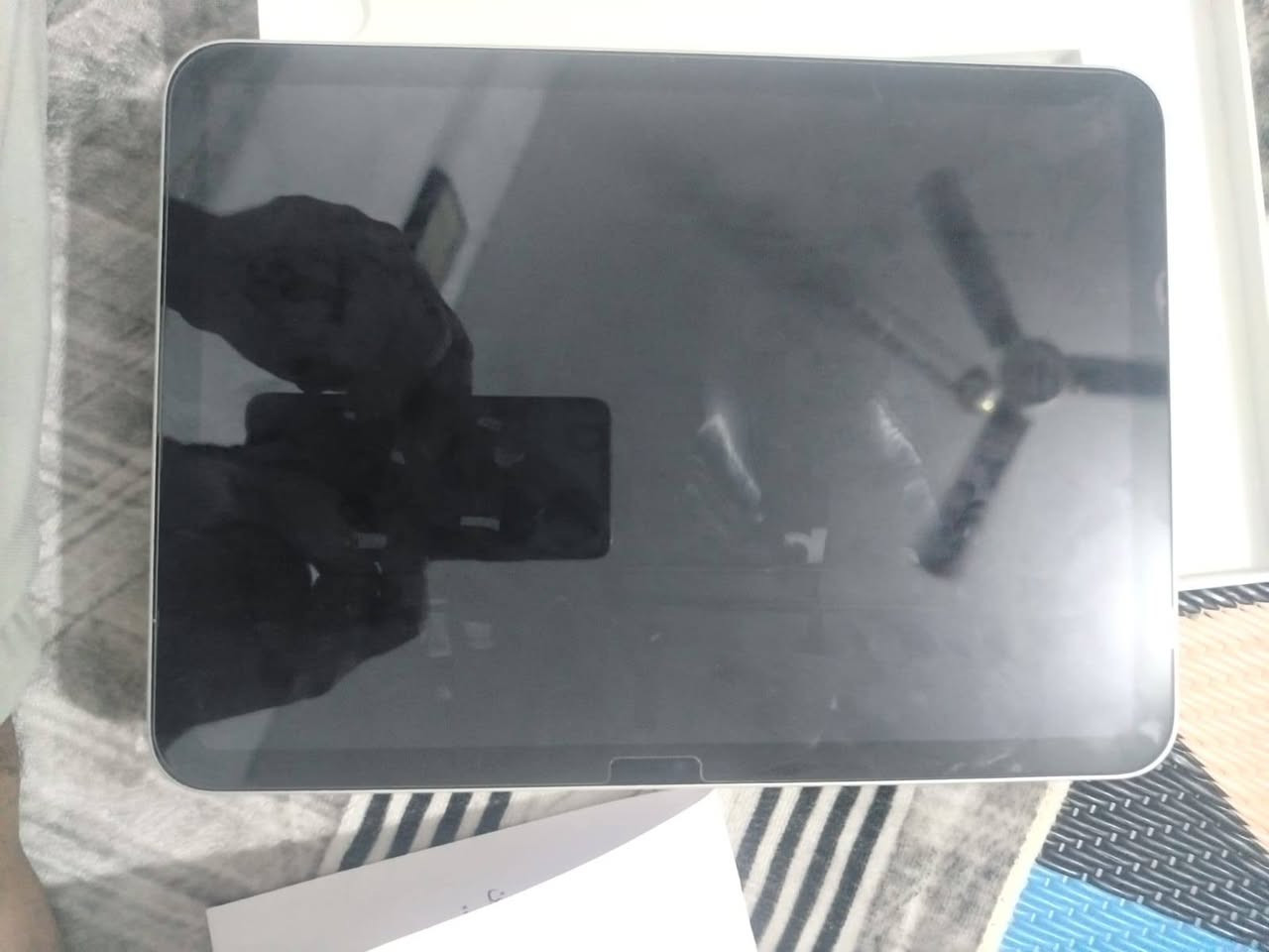 السلام عليكم 
معلومات الآيباد 📱
الجهاز: iPad (A16)
النظام: iPadOS 26.2.1
رقم الموديل: MD3Y4LL/A
السعة الكلية: 128 GB
معالج قوي للألعاب والدراسة والمونتاج الخفيف 🎮
شاشة كبيرة مناسبة للمشاهدة والرسم
يدعم Apple Pencil
بطارية ممتازة تكمل يوم كامل بالاستخدام الطبيعي
مناسب لـ:
الدراسة
اليوتيوب والأفلام
الألعاب مثل ببجي وكود
الرسم والتصميم الخفيف
برامج الأوفيس
بغداد السعر 500الف


**إذا كنت صاحب هذا الإعلان وتريد حذفه لأي سبب، رجاءا أرسل رسالة إلى الدعم الفني**