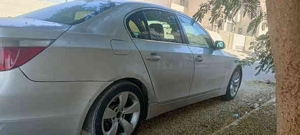 BMW e60 m54 ميماتي
صبخ قطعتين ونص 
فول ول ماعده فتحه السقف
تبريد ثلج ☃ تدفئه نار🔥
تحكم ستيرن و مثبت سرعه سيدي جنجر
شاشه عطال ABS كهربائيات كله شغال 
كير عادي 6 نمر ✈ وكير اوتو وسبورت 
كشنات جلد تدفئه بالكشن  كشن خزن
بعد هوايه مواصفات نصبته يخبل
سنويه ساقطه  شرط تحويل فقط سعره 83 وبيها مجال لشراي مكاني كركوك داقوق 
***********
