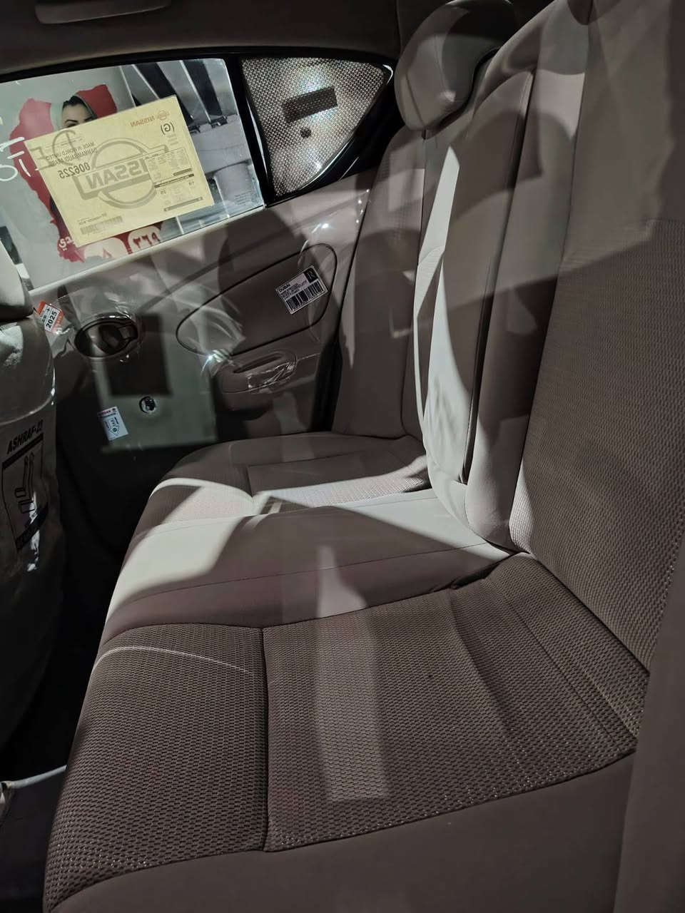 سني مكفولة كفالة عامه عدطخه بالصندوق وبارد بالباب سياره جديده ماشيه 50 سعر 105مكاني بغداد *********** رقم اربيل بسم شركه مكاني بغداد
