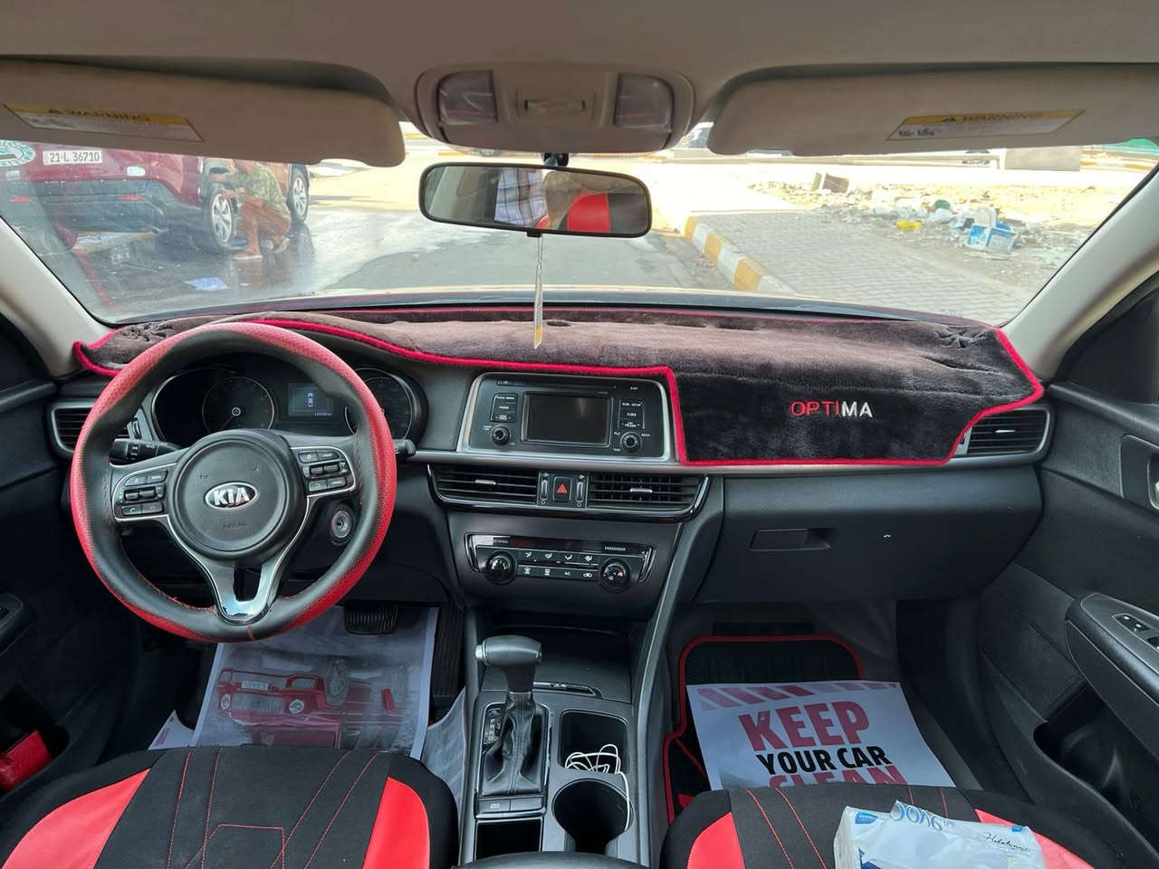 السلام عليكم للبيع اوبتيما م2017 بيها قطعتين صبغ الباقي كفاله السياره حلوه جديده ماشيه 111 محرك مفتوح كازكت مابي عيب سنويه جديده ورقم نص فول السعر 123 عنوان واسط الصويرة ***********
