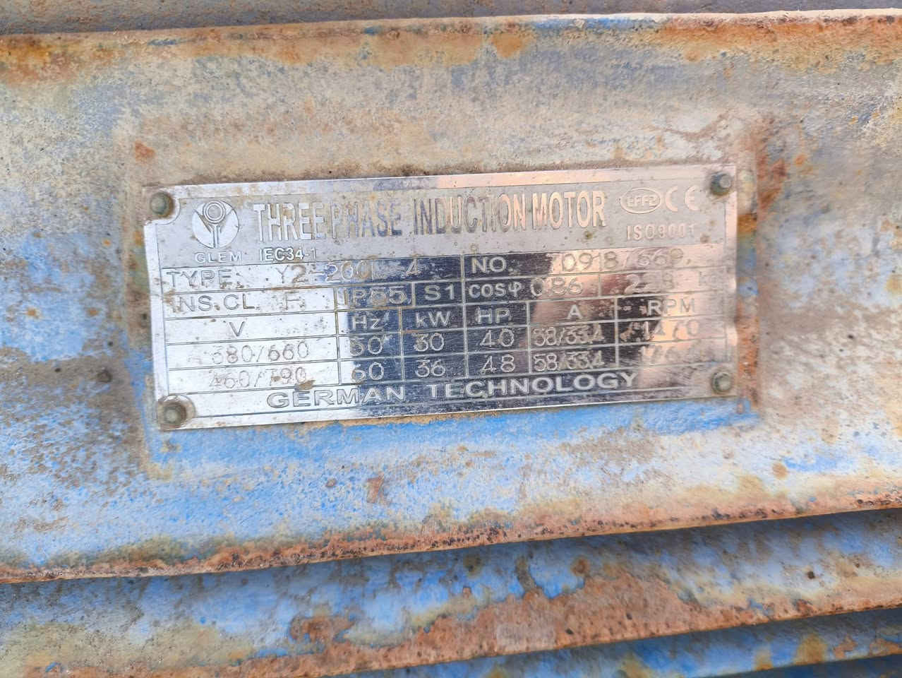 ماطور 40 حصان و خنزيرة عربية ضغط عالي
الماطور ملفوف و الخنزيرة بلادية 
السعر 900الف وبي مجال للشراية
الرقم ***********
