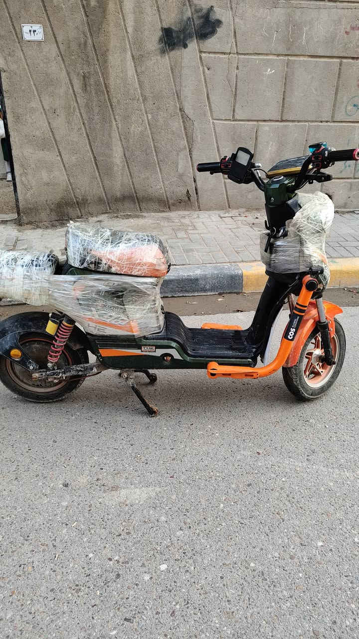 دراجه شحن اكس 900 رايده ب400 وماتله بهاذا السعر هيج نوعيه الشراي يتصل علا الرقم ***********
