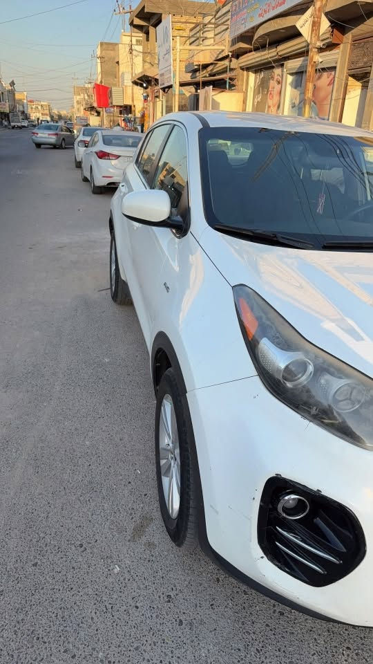 السلام عليكم سبورتج اللبيع 2019 بدون صبغ. بس الجاملع بي بارد.  سياره بسمي.  السعر.   150 وبيهه مجال.   العنوان.  بغداد.  المحموديه.   رقم.     ***********.     رقم الكورك.   بي واتساب.   ***********
