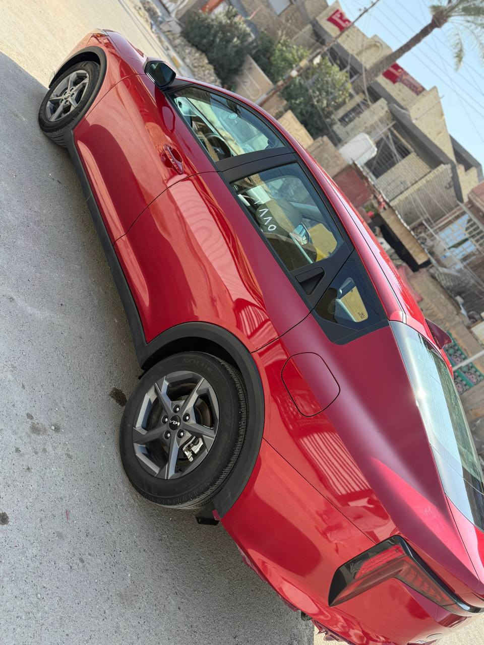 السلام عليكم كيه K4 مديل 2025 نص مواصفات ماشيه 18 كيلو سياره حادث كدامك صبغ فقط بنيد بدون فتح بكانه بيه بارده بل صندوك باقي مكفوله  نقص بس دفيوز خلفي بدون يرباك سياره رديترت شركه شرط تحويل ثاني يوم سياره بسمي رقم ***********/ *********** فقط شري يتصل رحمه ولديكم السعر 175 بيه مجال قليل
