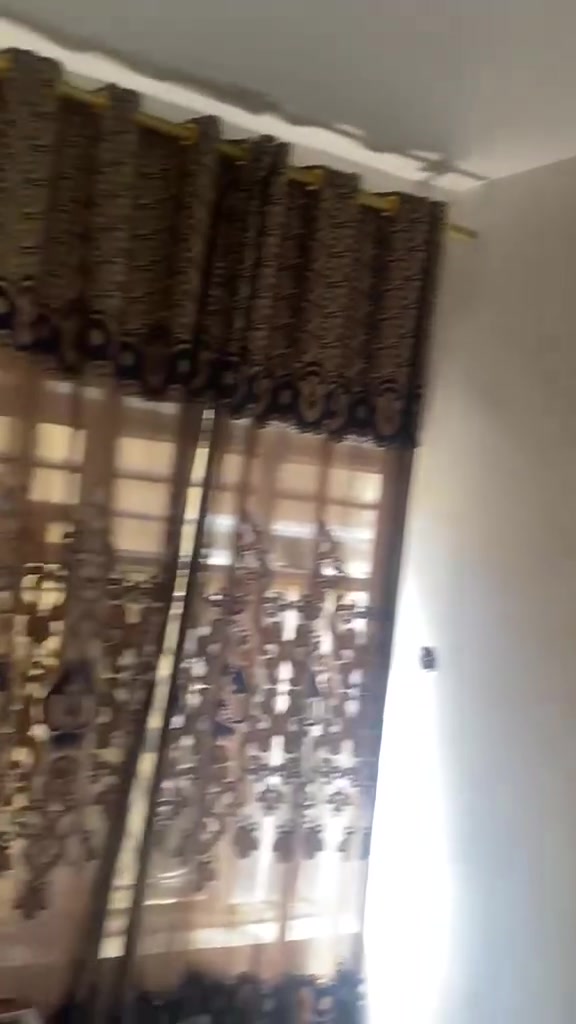 دار للبيع ٥٠ متر ضياء الحلفي شارع مسجد الفاضلي هاتف ***********
