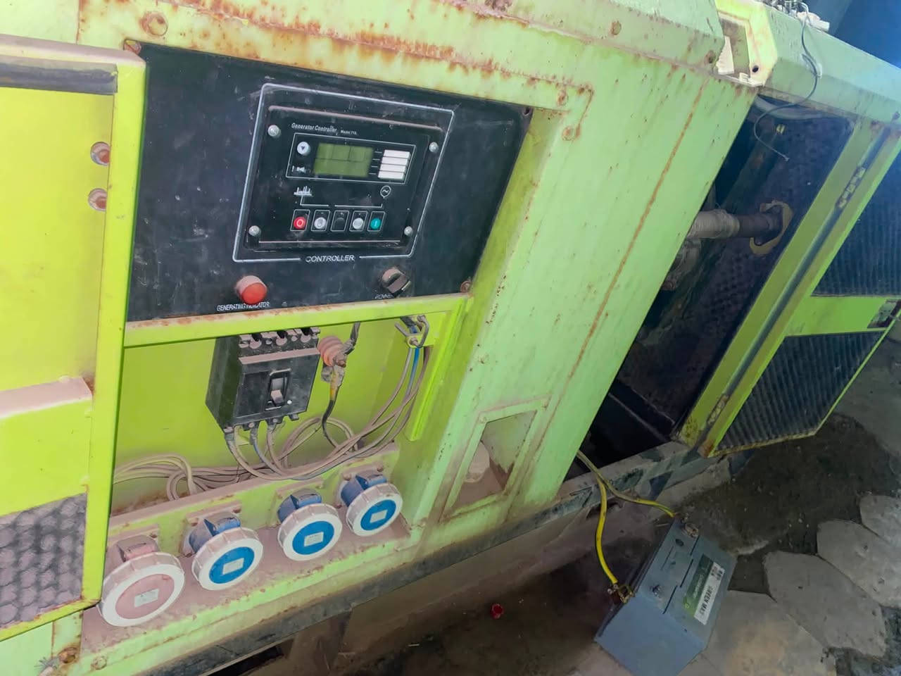 مولدة كاز kv100 بيركنز صيني كاتم 4 بستم للبيع السعر 40 ورقة. للاستفسار
الاتصال بالرقم ***********
