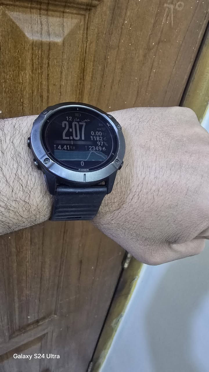 السلام عليكم.. اقراء المنشورجيدأ رجاء.. رجاء
كارمن فنكسx6بروسولر تيتانيوم حجم51مع كيبل شحن اصلي نظافه كماموضح.. بس اكو طبعه بالشاشة.. 
استفسار ***********واتس وخاص
