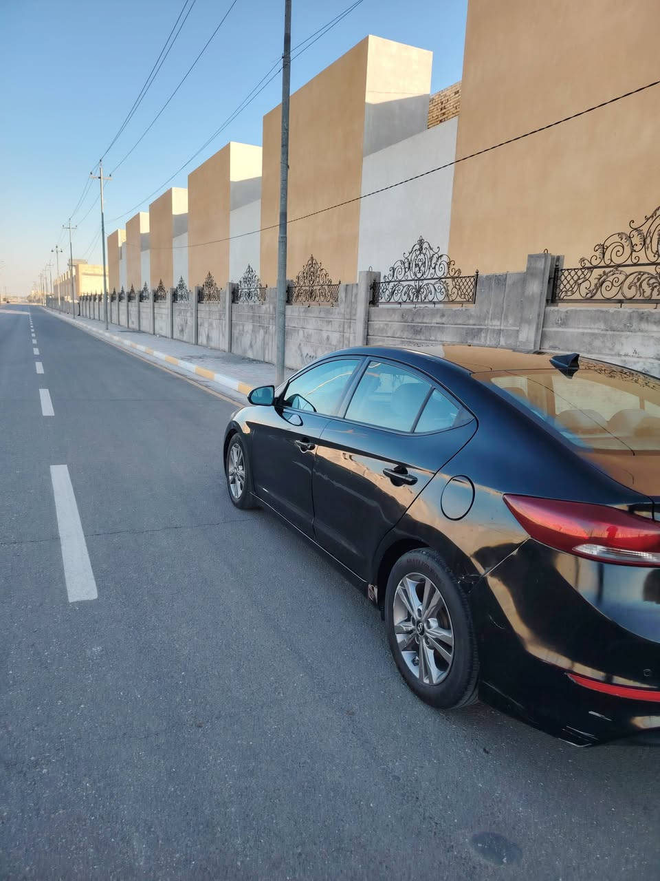 سلام عليكم للبيع النتره 17
سيارة جاهزة من كلشي كير مكينه تبريد
حداديه خير من الله
حادث مال أمريكا دعاميه خلفيه

وبل عراق جاملغ خلفي ولباب شاصي فخذه ايرباك كفاله
رقم أربيل انكليزي بسمنه 
صور الحادث سونار مرفق معه الصور
مكان السياره كربلاء *********** *********** 
السعر 107 وبيه مجال بصيط
