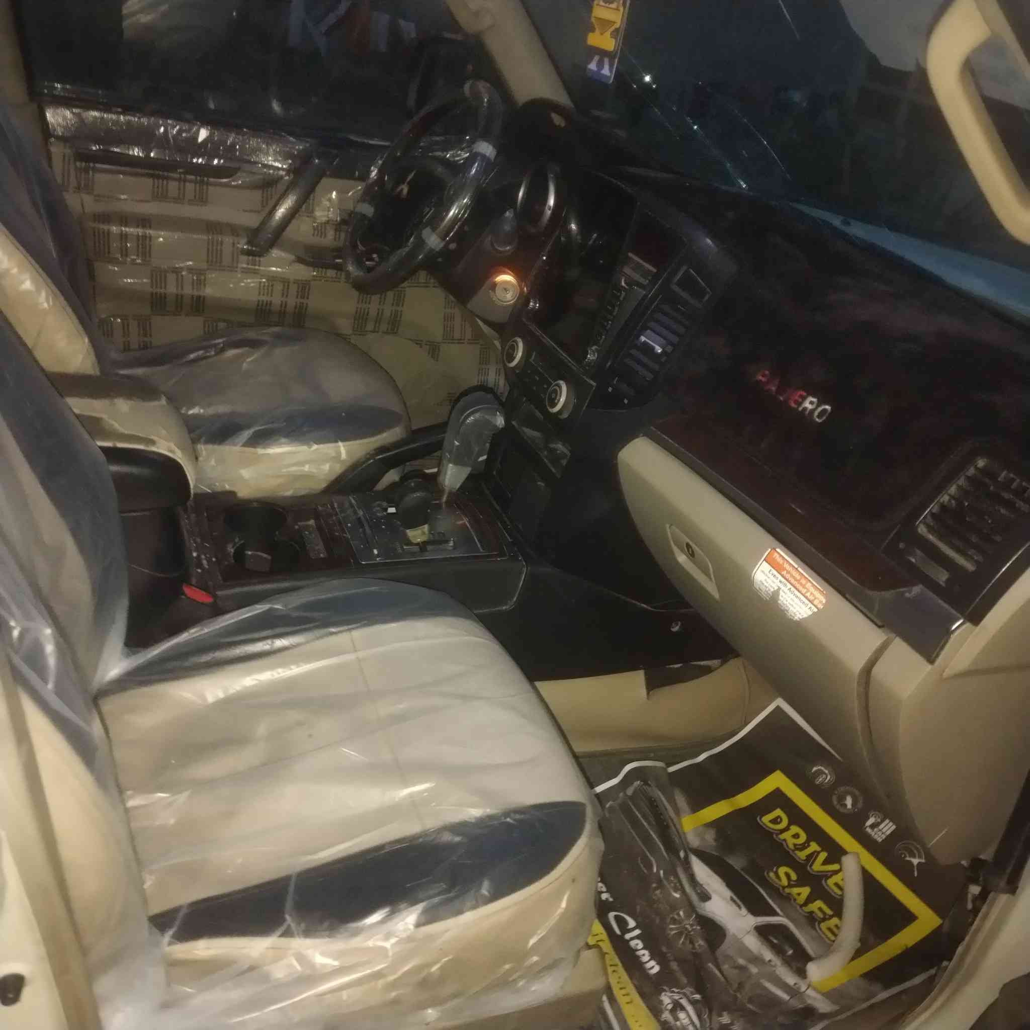 السلام عليكم سياره باجيرو 2010 حبتور واحد علئ واحد فول موصفات سياره كفاله عامه ماعده صبغ في باب السدر وباقي كفاله تفحص علئ السونر محرك 3500 مكفول كير مكفول سياره جاهزه مال جناي مكاني نجف
السعر 130 وبيه مجال للشراي اتصل وبيك خير وتدد ***********
