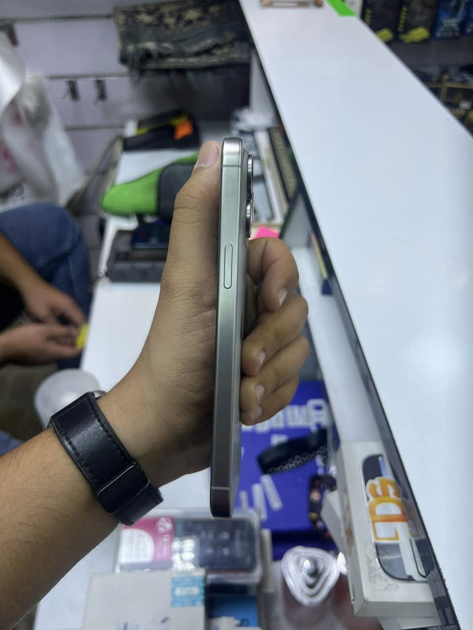 15 برو ماكس ذاكره 256 بطاريه 86 نضافه 95/100شرق اوسط 
مكاني بغداد العامريه  للتواصل/***********
