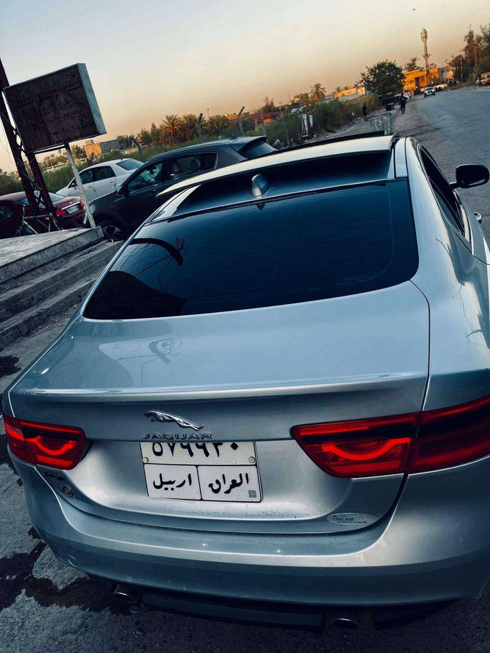 السلام عليكم عندي جاكور xe ٢٠١٧ للبيع او مراوس فول مواصفات ٤ سلندر حادث جاملغ وبنيد بالعراق صار جاملغ وباب بدون دواخل مواصفات معروفة سيارة جاهزة عارضهة ١١٥ وبيهة مجال
***********
***********
