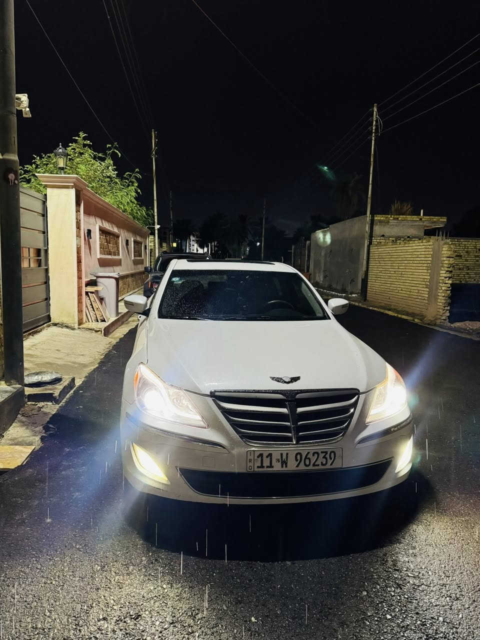 جنيسس 2013 محرك 3800 وارد امريكي حادثها فقط جاملغ ايسر  بدون شاصي وبالعراق بيهة باب خلفي عكس السايق بي بارد فقط بدون صبغ السيارة فتحة وشاشة وحساسات ومري شفط وخزن كشنات وكير ومحرك مكفولات مكاني ( ميسان -العمارة) (السعر 135) وبي مجال
***********
