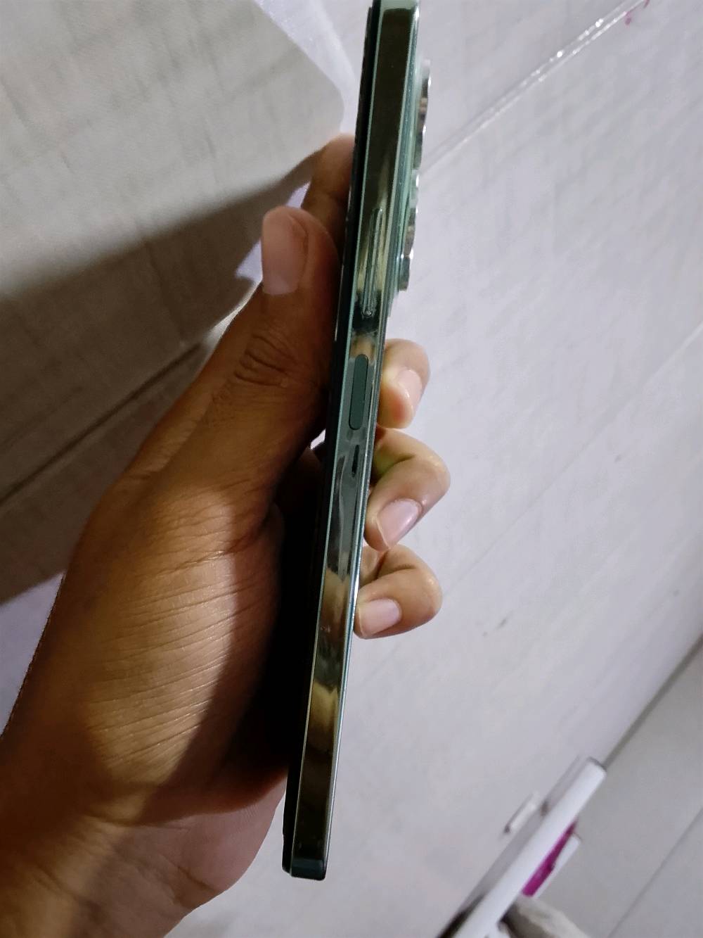 جهاز تكنو سبارك 20 برو (Tecno Spark 20 Pro) باللون الأخضر الملكي للبيع.

الجهاز بحالة الوكالة (أخو الجديد) بدون أي شخط أو عيب.

أداء قوي وكاميرا خرافية 108 ميجابكسل.

السعر: [ السعر 150 الف]
للاستفسار ***********