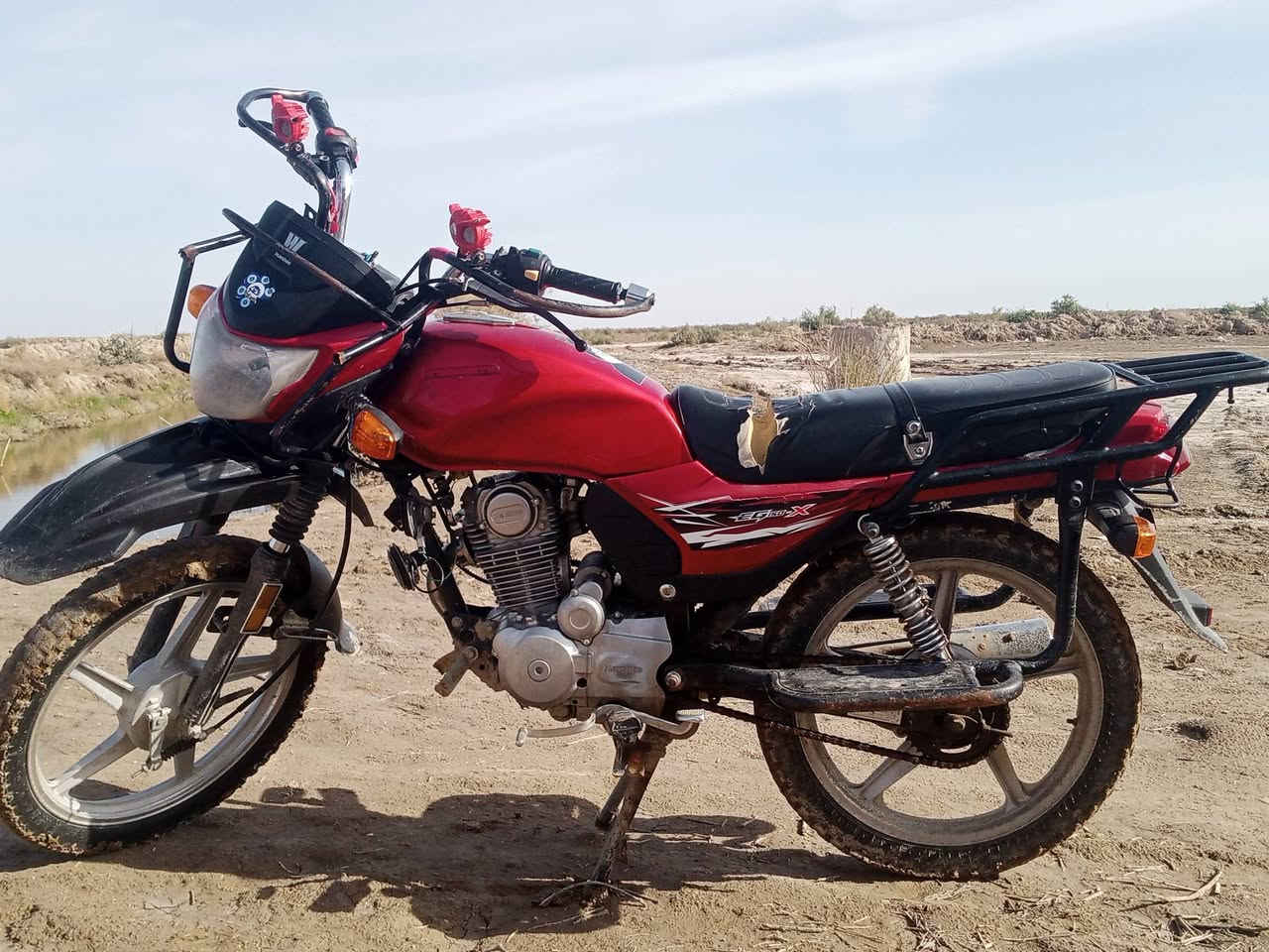 سلام عليكم للبيع دراجه هنديه موديل 2023وراق اتصل ‏‪***********‬‏
