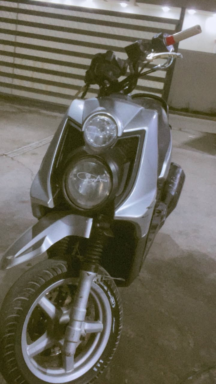 للبيع دراجة مكفولة كفالة عامة مبدلة ولفات تريدلهة ترتيب الشاشة محروكة وتريد جناي دراجة مرتبة ترتيب عل ايد ممتعوبة  ومتعبك رايدهة 850وبيهة مجال قليل لطيبين 
***********
