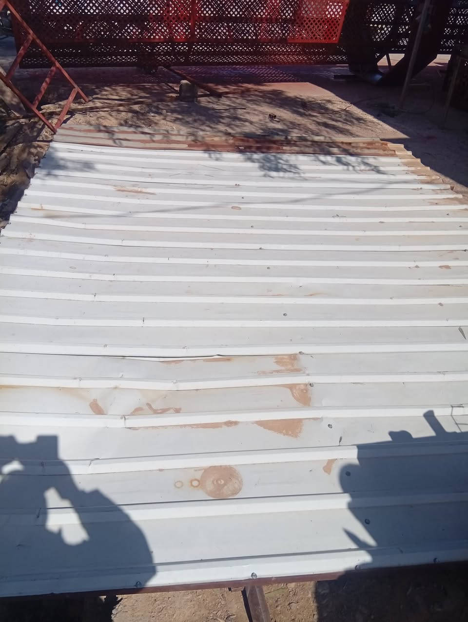 سقيفه مستعمله للبيع 4*4الشراي يتفضل خاص سعره مناسب الاتصال ***********الموقع فلكة اللقالق
