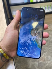 15 برو ماكس ٢٥٦ بطارصه ٨٢ شاشه مبدل بلوكاله  ٩٠٠ وبيه مجال قليل  ممتوا...