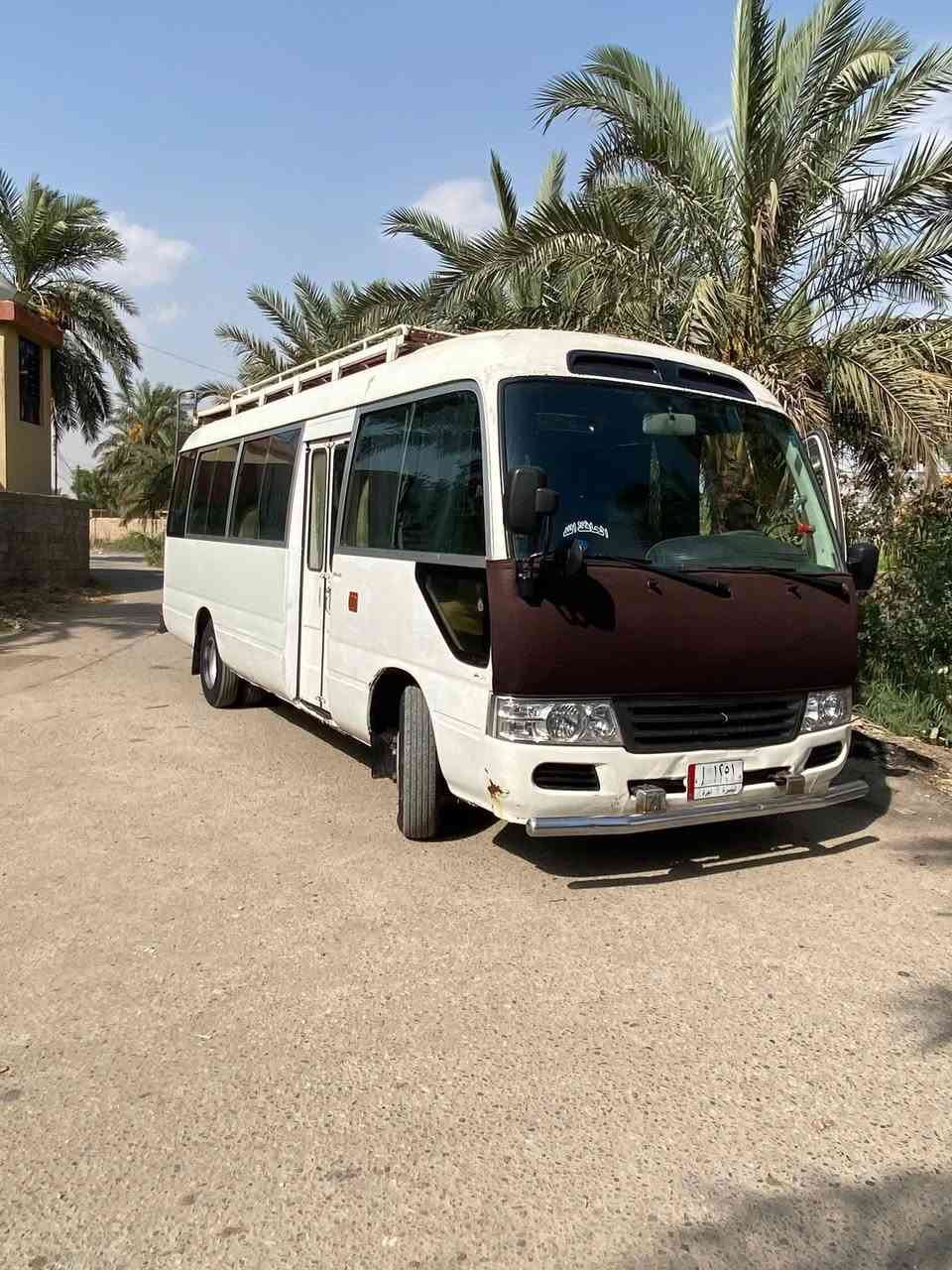 السلام عليكم كوستر 2007كاز تخم تاير جدد حداديه حلوه تبريد شغال بس الفان عطل راعيها يريد تحويل مكانها بصره
س ع150...  ***********
