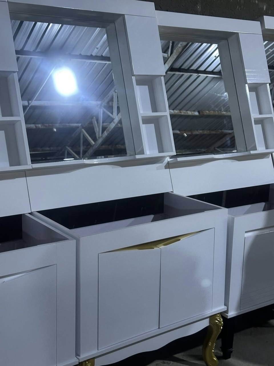 إلى وكلائنا في العراق وصول لدينا دولاب قياس 80cm اسعار مناسبه جدا الى اصحاب شركات ومجمعات تجاريه ***********
