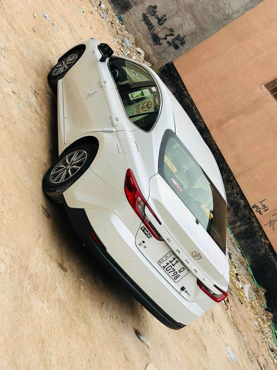 تويوتا كامري 2025 وكالة عبدلطيف ياباني اصل 
مكينة 2500
مواصفات E  وجميع مواصفات معروفة  داخل بيجي محجوزة للمصرف الصناعي نضام مقترض وكفيل نفس البيت رقم  بغداد وكالة من مالكها الشرعي 
ماشية 10 تلاف 

مكان السيارة البصرة 
السعر 205 وقابل للتفاوض 
للاستفسار : *********** البصرة, العراق
