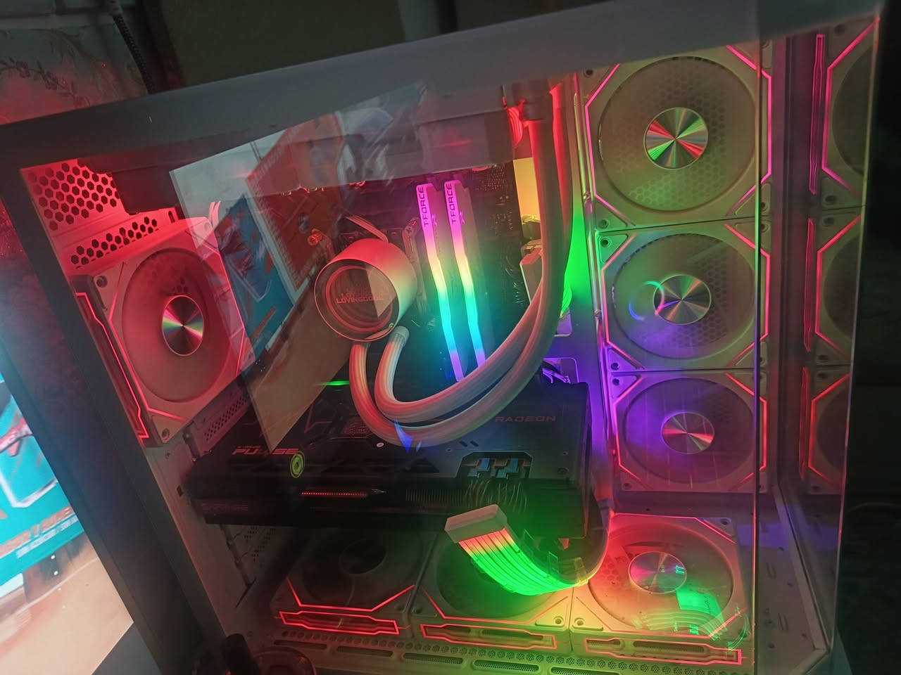 السلام عليكم 
حاسبه للبيع  فقط مع الملحقات
مابيع قطع حبايب
I5 1344f
 Rx7800xt 16g sapphire 2fan
M.2 1 tb
Psu 700w xigmatic
Ram 32 rgb t force
كيس شبيه ليان لي ٧ فان
Loving cool 240
B660 asustuf gaming plus WiFi
ماوس rgb
كيبورد gaming 
سماعه 
هتفون 
شاشه ٢٧ msi
الغراض كلهن نضيفات ١٠٠٪ شغل والعب
تجي تفحص براحتك وتقتنع يله تاخذهه

السعر المطلوب
 مليون و ٧٠٠ الف 
مكاني بغداد الحسينيه
***********
تحياتي للجميع
