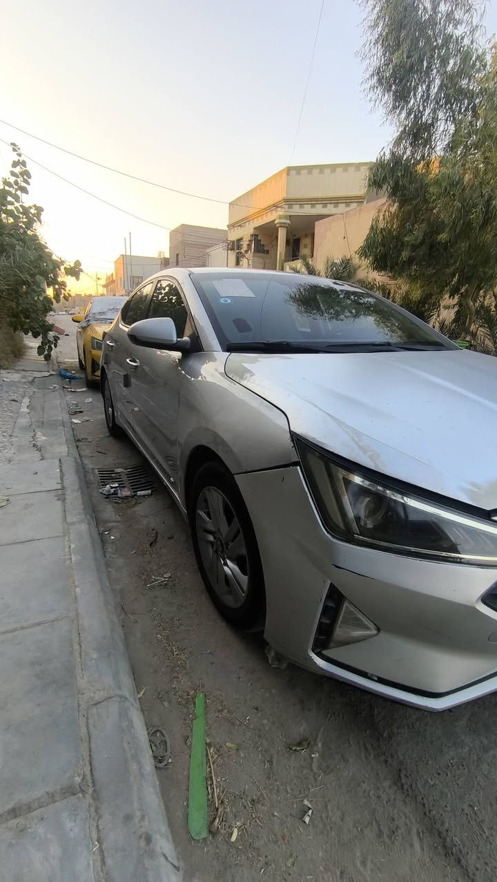 السلام عليكم النترا2019
وارد امريكي بسمي حادثه جاملغ وبنيد
مكينه 2000 كير at 
مكاني ناصريه حي اور ***********
سعره120 وبيه مجال

