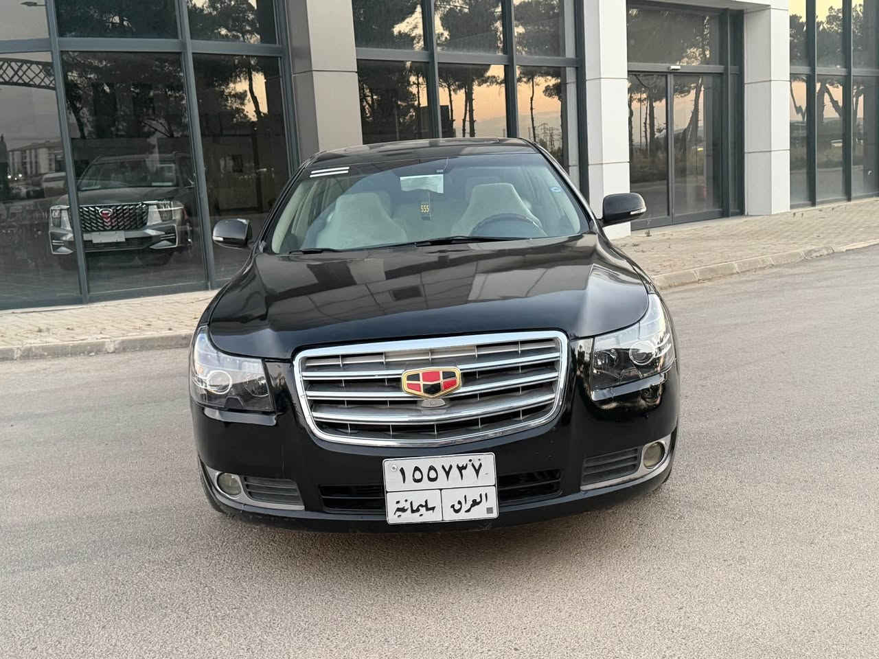 جيلى ئيميگراند 8
موديل ٢٠١٣ فول مواسه فات توماتيك عادى جام و ئاوينه كاره با سوكان ڤوليوم ته حديد سورعه حاسه  سلايت ناو زه رد شاشه كاميرا ويل كه ب به شه رتى گير و مه كينه و ته بريد و ته قه و ره قه مه كينه كامرى بوياخ ٢ بارجه بى ناوكرتن ته حويل غرامه براوه به شه رت سه نه وى به سه رجوه به ناوى خومانه وه يه نرخى ٥٩ گه لاو معامه له تكايه مشته ريت تيل بكه *********** سليمانى ناو شار السليمانية, العراق

