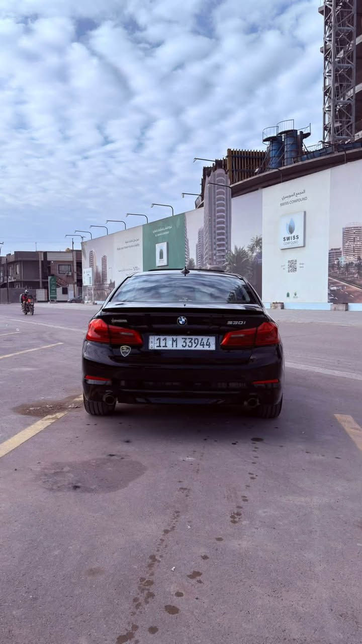 Bmw 530i 2020
واردخليجي وكالة العروش ماشية 100 الف كيلن
السياره فول مواصفات ١/١ محرك 4 سلندر  
سلايد
فول رادارات تحكمات سترين  
كشن حظن كهرباء حزام امان خزن كهرباء 
الكشان جلد كهرباء خزن ميموري كشن السايق والسكن 
اناره محيطيه داخليه متغيره 
كامرة خلفية + حساسات 
اوتوباارك اوتوهولد 
هاند بريك بصمه
مري شفط قلابه
داخل مشمشي
السياره جديده اي مسج اي نقص مابيها
سعر ٢٩٠ وبيه مجال 
***********
