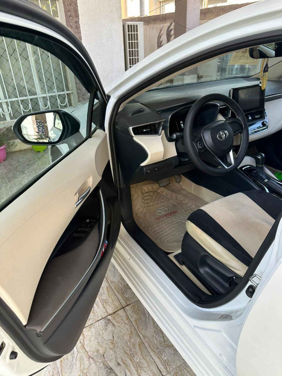 سلامم عليكم للبيع كورلا SAS2023
فول مواصفات سلايد فتحة دخول ذكي زجاج وتو
السياره كفاله عامه مكان ديالى ***********
ملاحظه  مراوس بكورلا 2019 صفره
