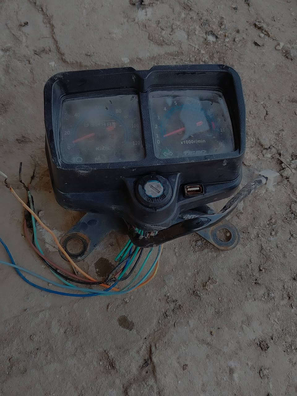 السلام عليكم متاح غراض دراجه (سيبايه. تانكي نضيف مع صفاحيات  اشاير... عداد سرعه.. كابريتا) غراض دراجه نضيفات كلش وشغالات مكاني القاسم


**إذا كنت صاحب هذا الإعلان وتريد حذفه لأي سبب، رجاءا أرسل رسالة إلى الدعم الفني**