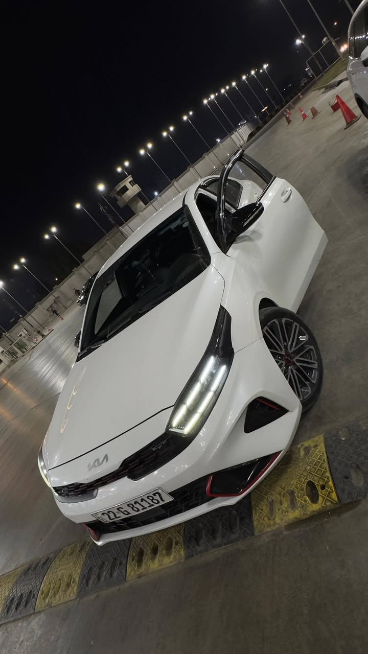 سلام عليكم فورتي جيتي 2023 محرك ١٦٠٠ تيربو كير دبل كلج حادثهه بيبان ثنين سونر وصور حادث مرفوقات بل منشور رقم اربيل باسمي مواصفات::
*كشنات جلد مختوم جيتي ومطرز بل احمر 
*بصمه +ترحيب اضاء عند القتراب 
*تشغيل عن بعد 
*جام ينزل بريمون 
*تبريد خلفي 
*تبريد منفصل عن سايق ولراكب 
*بكلايت ولايتات ايل ايدي 
*سستم صوت +دمام
*نشره داخليه بل بيبان ودشبول مختوم عليهه جيتي تدغير من شاشه ١٣ لون 
*شاشه جبيره دتدعم كار بلي واندريد اوتو 
*نقطه عميه بل مرايه 
*رادار مانعم تصام خلفي توقف ذاتي 
*رادار تحديد مسار وتحذير عن خروج عن مسار +توقف
 ذاتي امامي 
*ويلكب حجم ١٨ 
*مرايه تعتيم 
*سايد بريك بصمه 
*اوتو هولد يلزم بريك بل زدحام 
*دبل كزوز صوت رياضي بلادي
*شفتات ستيرن 
سياره فول عده لفتحه مكانهه بغداد الامين ثانيه ***********  سعر ١٤٧ قفل قفل  وماكو هيج سعر بسوك بهيج حادث  بس متوازي عل بيعتهه
