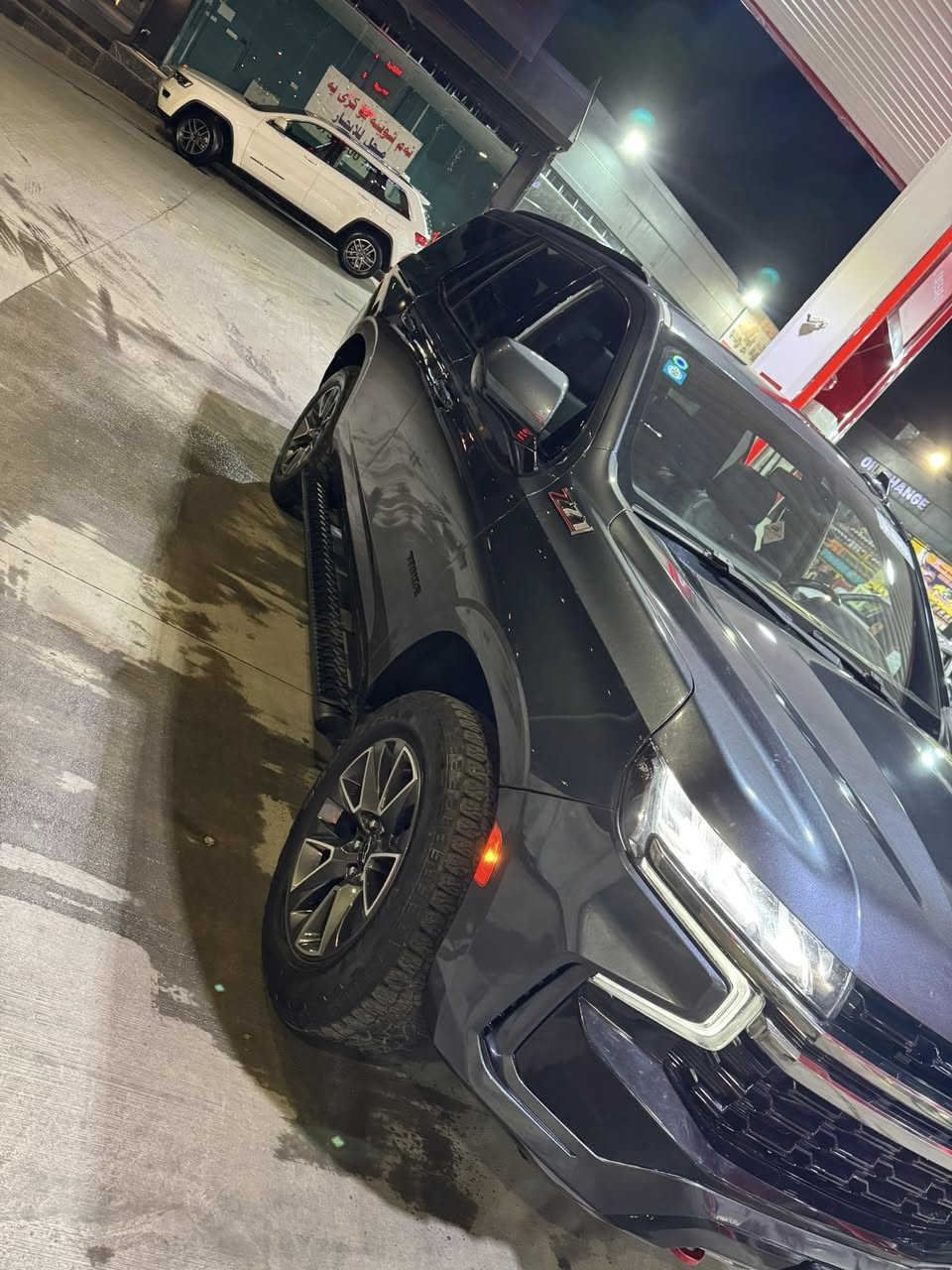 تاهو 2021 لون مميز
فئة Z71 فول بانوراما

رقم بغداد

دخول جديد كتاب ضباط 

الحادث موضح بلصور 

ايرباك ستيرن وبردة راجع سستم 

مواصفات ال Z71 معروفة وميحتاج اشرح عنهة

السعر 410 وبيهة مجال 

للاستفسار ***********

العنوان بغداد
