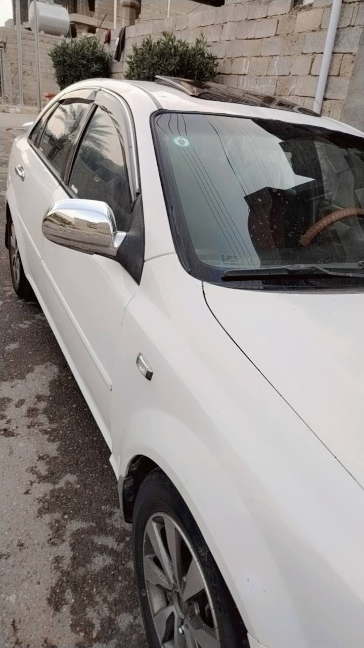 السلام عليكم سازوكي فورنزه للبيع محور محرك لكنزه كهربائيات شغاله مابيهه نقص تخم تاير  صدر ٪80 اومراوس حسب القناعه والسعر 60 وبيهه مجال وهاذ الرقم ***********
