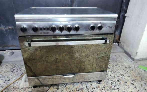 طباخ فريش جامبو نظيف جدا وشوايةتاخذ دجاجتين ***********مكاني الدورة المهدية يوجد واتس اب
