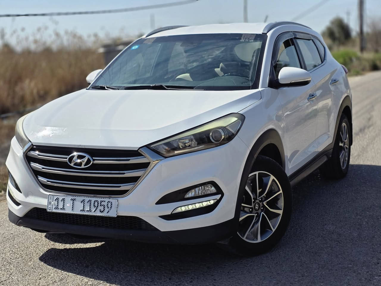 توسان2018خليجي شركة الكاصد رقم بغداد الجديد بسمي موصفات السيارة نص فول شاير مري تحكم سترين حساس امامي حساس خلفي داخل صاج مري شفط اشاشة كامرة وباقي الموصفات المعروفة  محرك2000دوش كير ومكينة بلاديات برغي ما مفتوح بيهة السيا،ة مكفوالة من الصبغ والتبديل بيهة بارد بل جنطة كد شبر باقي السيارة كفالة
(((السعر177وبيهة مجال)))
مكان السيارة بغداد المحمودية 
اي ستفسار ***********
