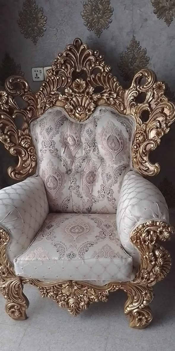 تخم ملكي 10مقاعد تضيف جدا مستعجلين ع بيعته
400 قفل شراي فقط


**إذا كنت صاحب هذا الإعلان وتريد حذفه لأي سبب، رجاءا أرسل رسالة إلى الدعم الفني**