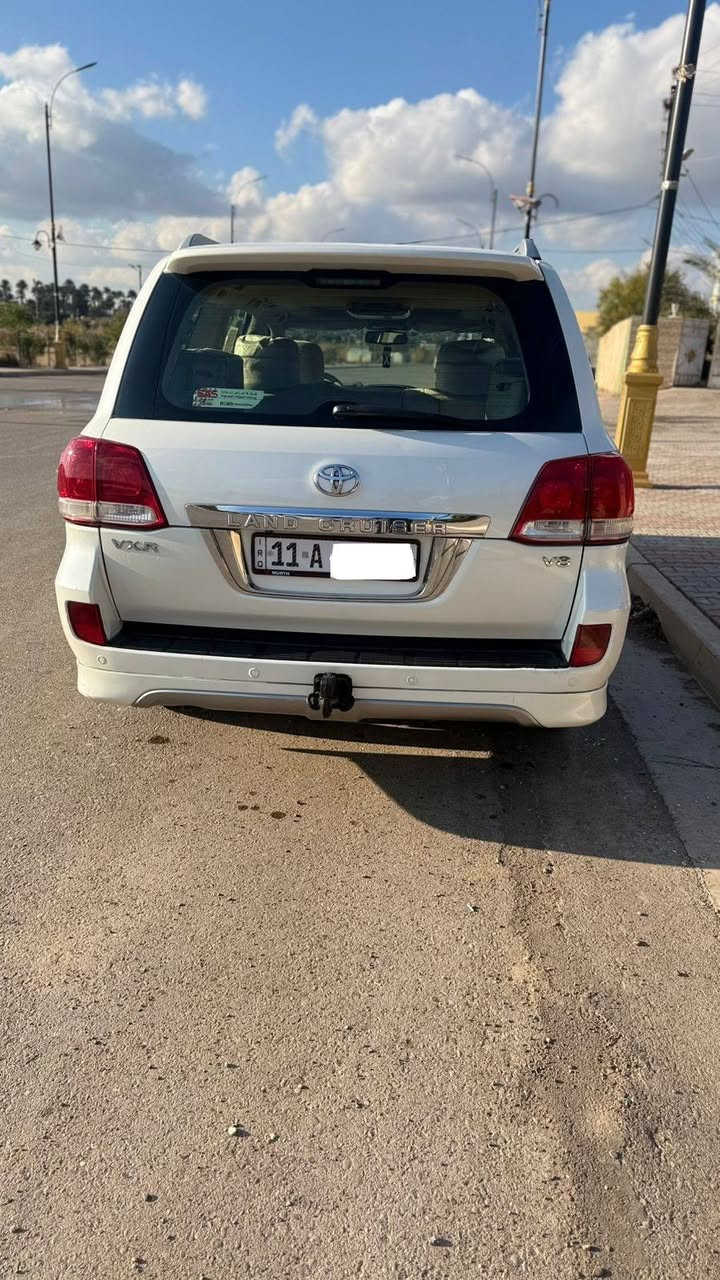 السلام عليكم
لاندكروز ٢٠١٠ خليجي مكفوله كفاله رقم بغداد
المواصفات vxr... الي يدور جديد هاي السيارة جديدة 
بصمتين تشغيل وابواب.. كشنات جلد.. كشنات كهرباء
محرك ٨ سلندر 4700.. ستيرن كهرباء.. زراك لايت
حساس امامي خلفي ..فتحة سقف.. عداد 240
مكان السياره صلاح الدين بلد... السعر ٣٣٠
***********
