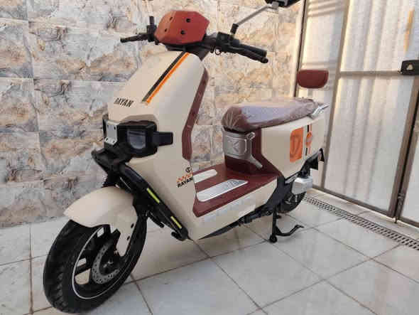 السلام عليكم دراجة شحن نوعية الريان مستخدمة ٣ايام مكفولة حتى من الشخط 
السعر مليون و١٠٠
للاتصال ***********
